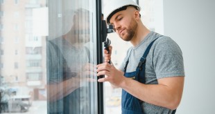 construction-worker-repairing-plastic-window-with-2025-03-31-10-00-42-utc_Easy-Resize.com